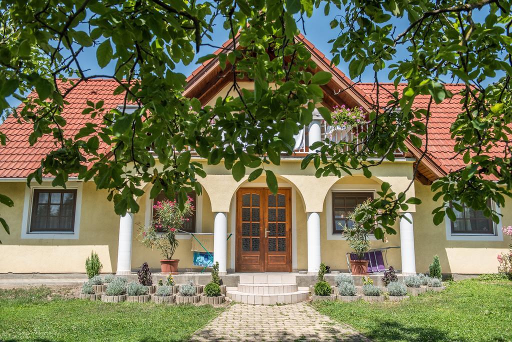 Topaz Apartmanhazak Balatongyörök Dış mekan fotoğraf