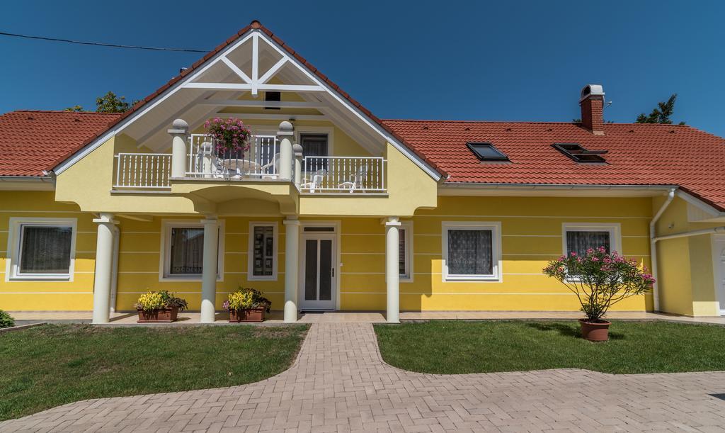 Topaz Apartmanhazak Balatongyörök Dış mekan fotoğraf